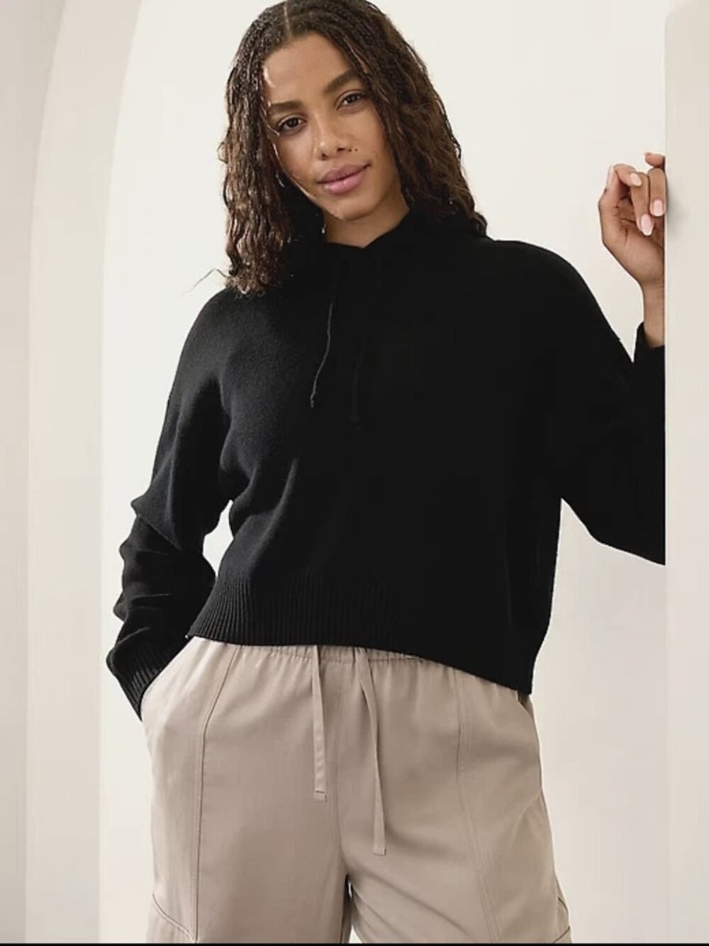 Athleta Alpine Cropped Hoodie Sweater Women's Size X-Small Black Wool Cashmere